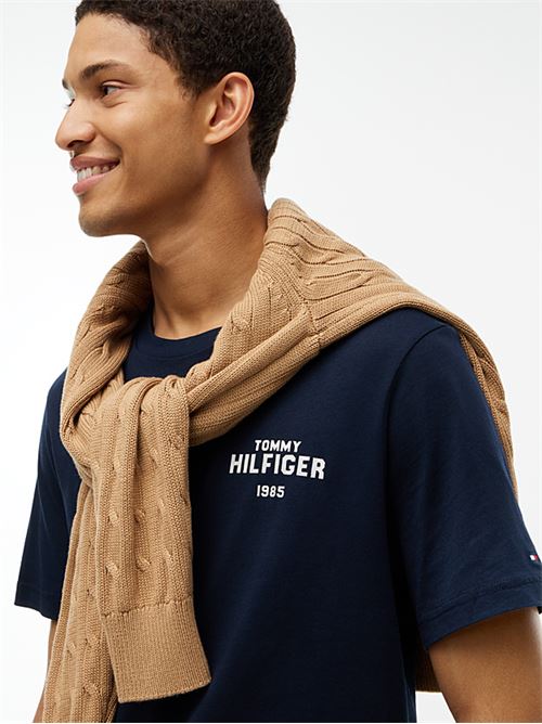 hilfiger 1985 graphic tee TOMMY HILFIGER | MW0MW44878DW5